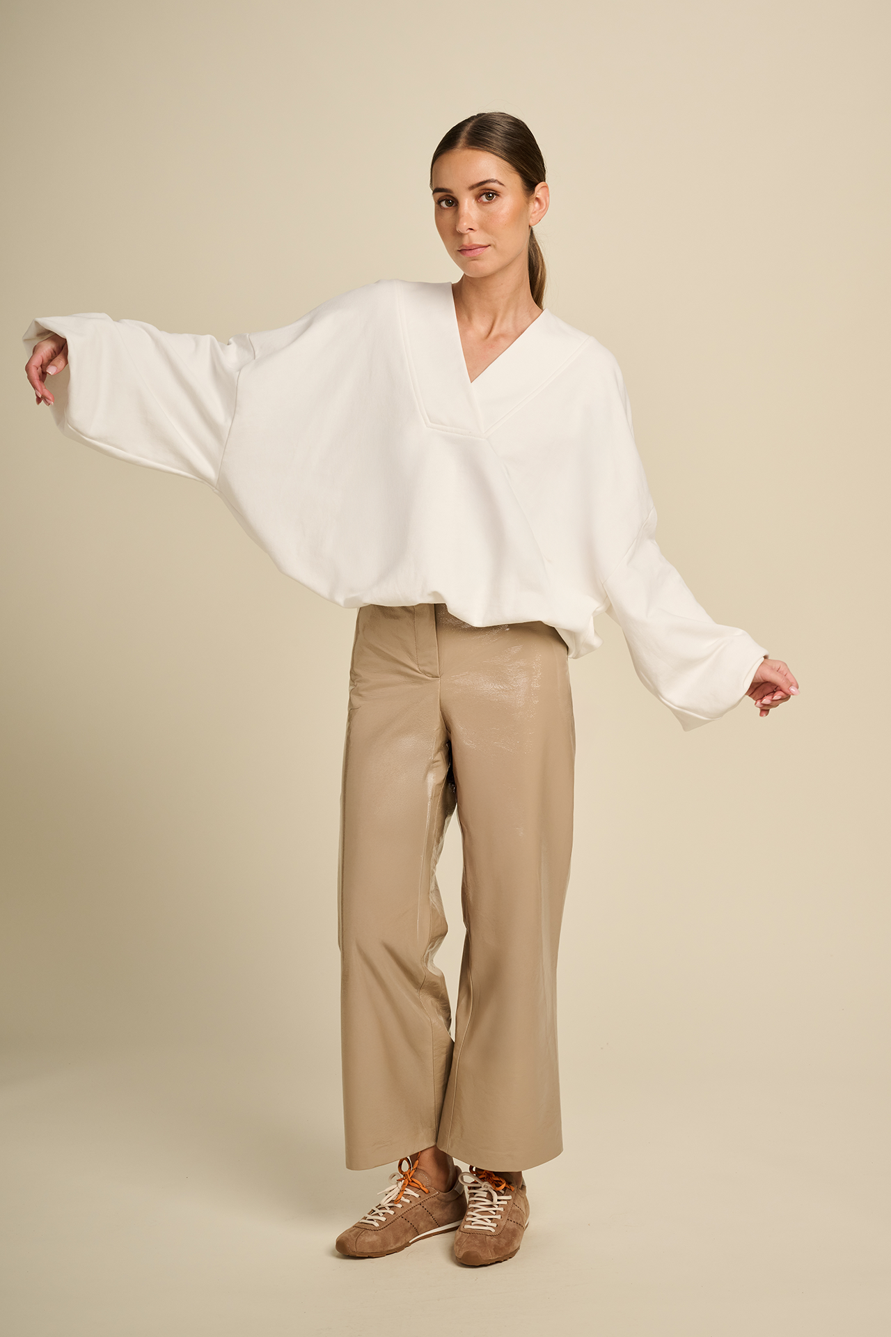 March23_pull_tranquil_ivory_miusa_beige_trousers_-35912-3.png