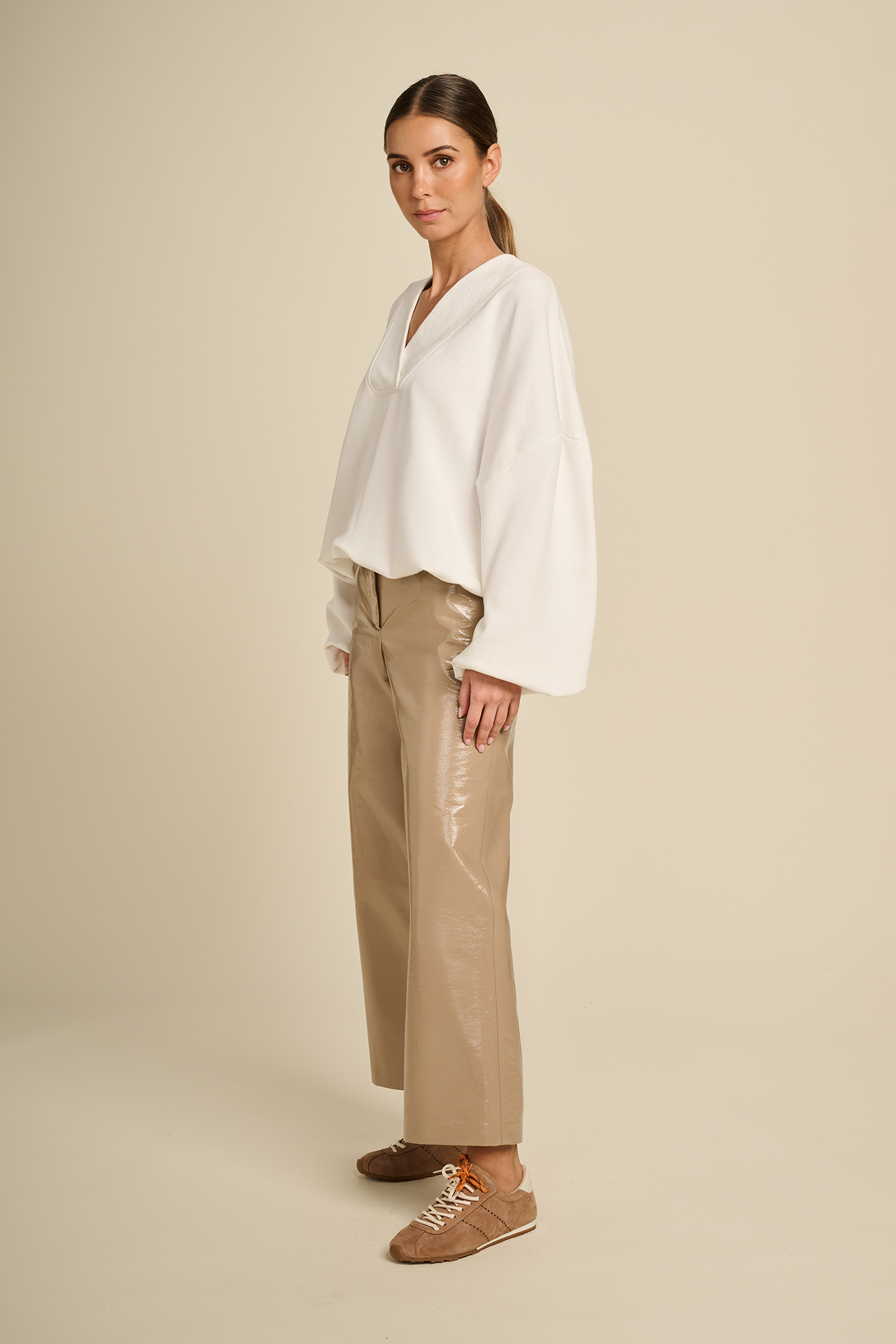 March23_pull_tranquil_ivory_miusa_beige_trousers_2-35913.png