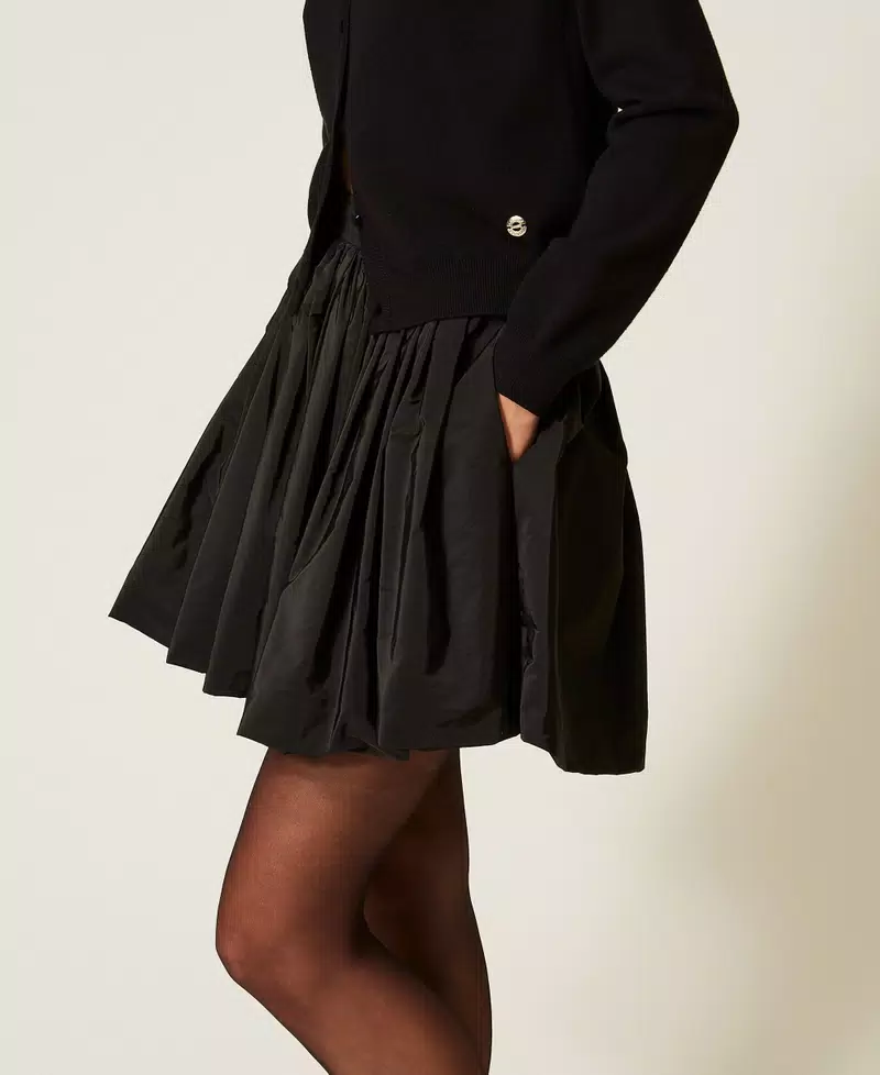 262AP2204_00006_04.webp