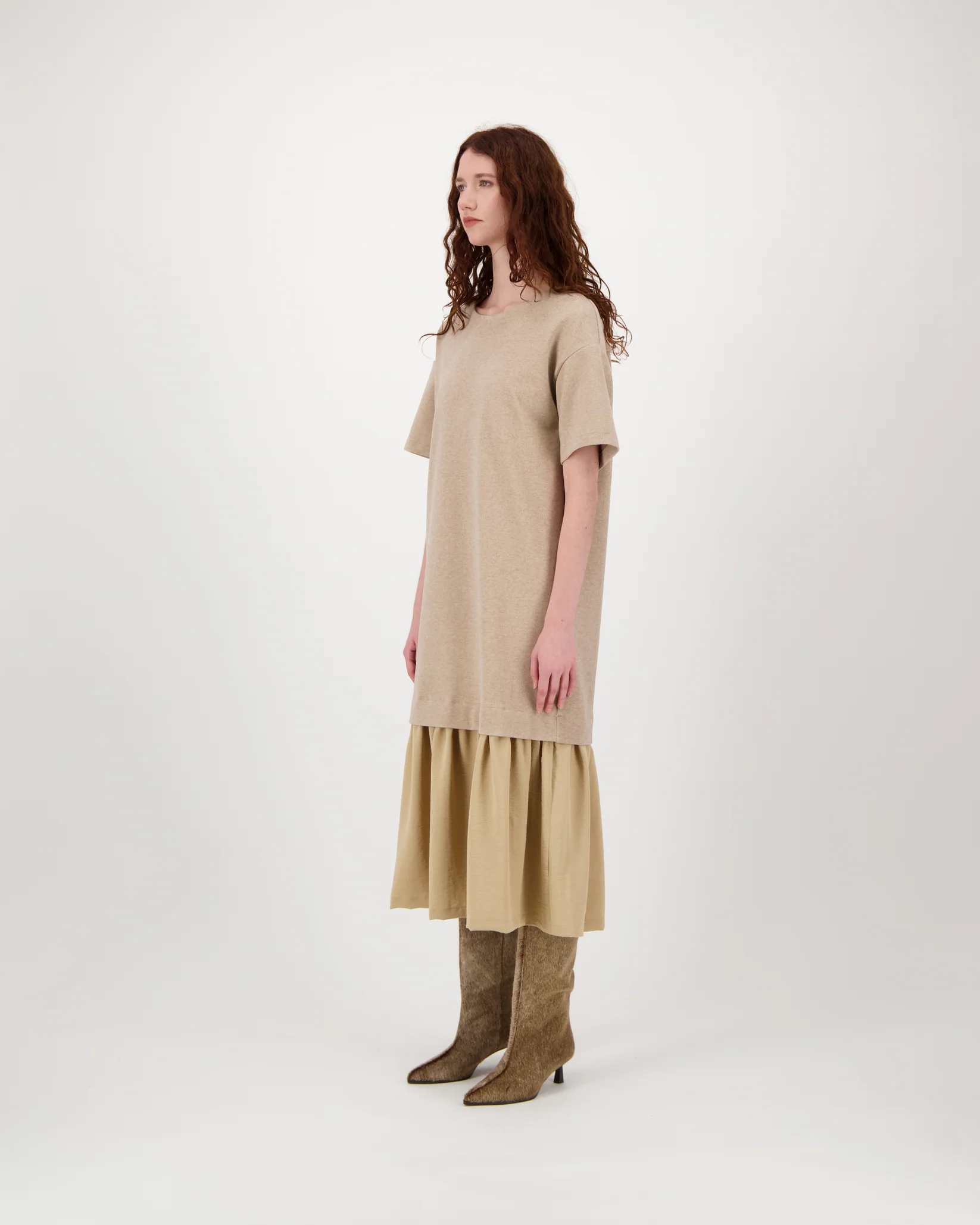 9_Fullbody_JPG_1.webp